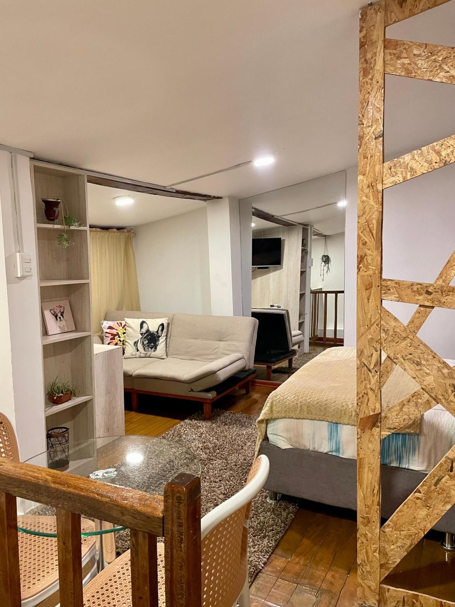 Blacky Hostel And Apartments (Adults Only) Cusco Bagian luar foto