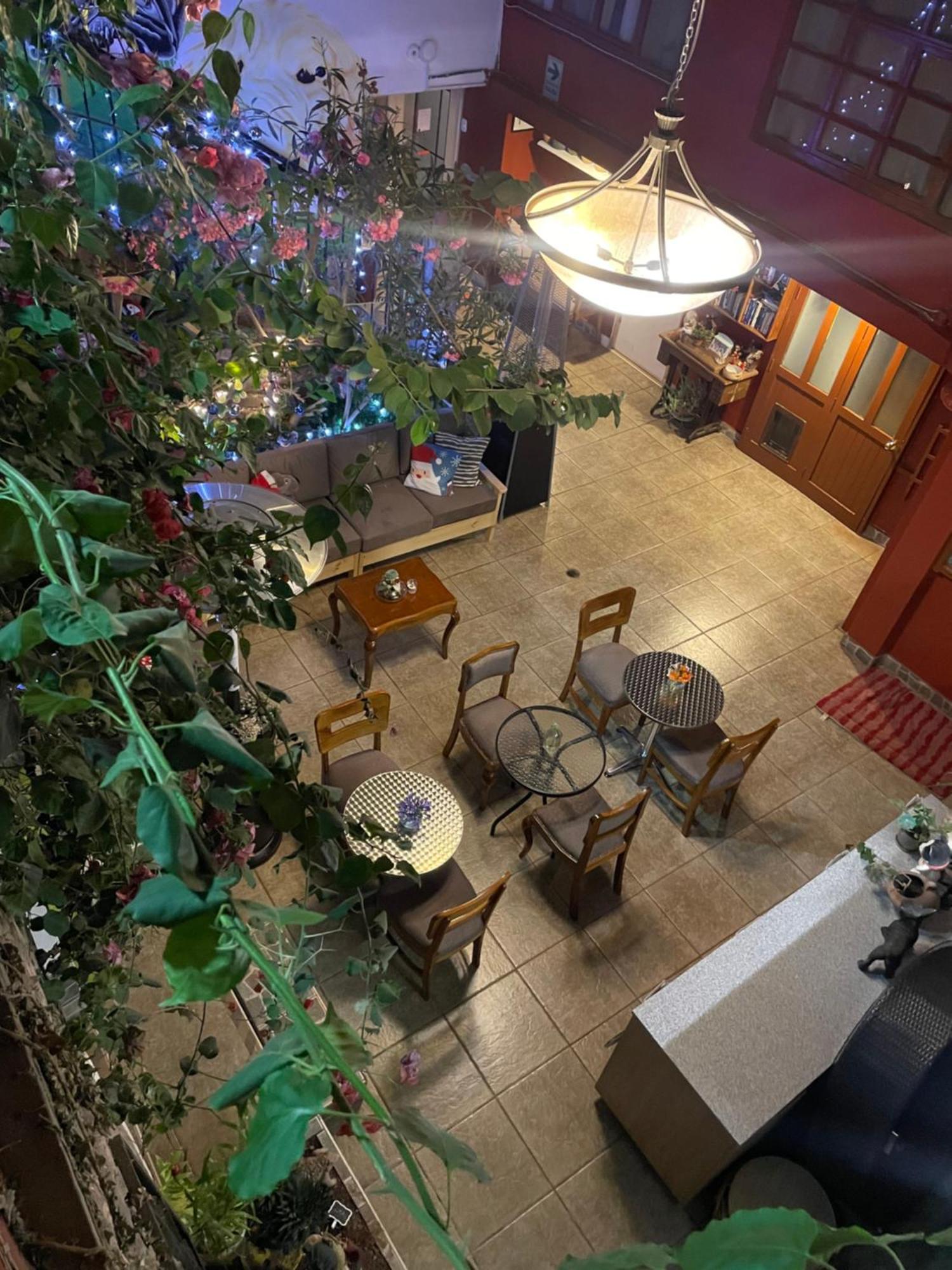 Blacky Hostel And Apartments (Adults Only) Cusco Bagian luar foto