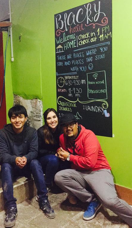 Blacky Hostel And Apartments (Adults Only) Cusco Bagian luar foto